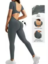 One piece seamless spandex U-neck short sleeved bodysuit with hip lifting